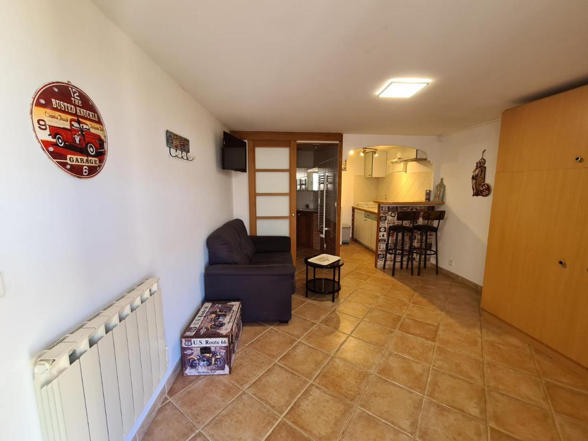 Studio Vintage Carnoules  Εξωτερικό φωτογραφία